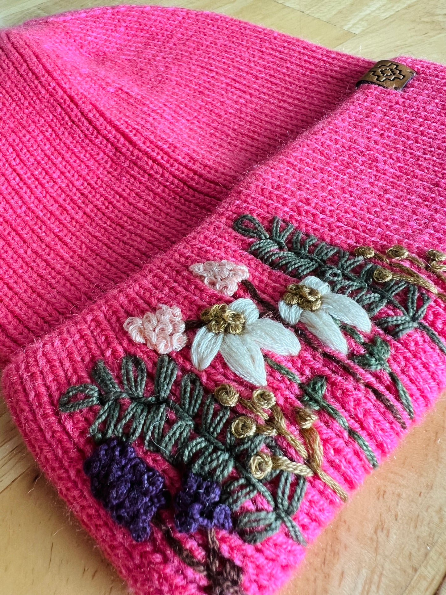 Embroidered Wool Beanie - Pink