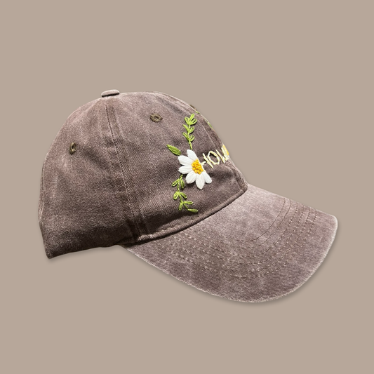 Embroidered Cap “Howdy” - Chocolate