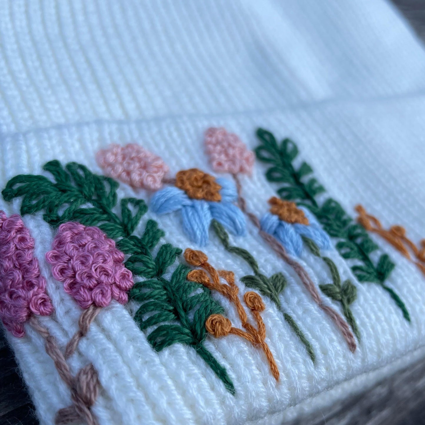 Embroidered Wool Beanie - Ivory